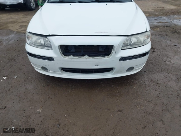 2009 Volvo S60 2.5T with VIN YV1RS592092720882, listed as a IAAI auction lot 42006676 with 143,647 mi miles. Bid and sale history available at carsss.com. Image 6.