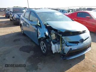 2014 Toyota Prius Four with VIN JTDKN3DUXE1818376, listed as a IAAI auction lot 39833114 with 138,302 mi miles. Bid and sale history available at carsss.com. Image 1.