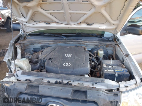 2008 Toyota Tacoma z VIN 5TEUU42N28Z563570, wystawiony jako IAAI lot #42193035 z przebiegiem 226 673 mil mil oraz . Historia ofert i sprzedaży dostępna na DreamBid. Obrazek 10.