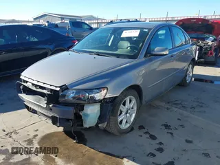 2005 Volvo S40 with VIN YV1MS682352101690, listed as a IAAI auction lot 41381539 with 104,494 mi miles. Bid and sale history available at carsss.com. Image 22.