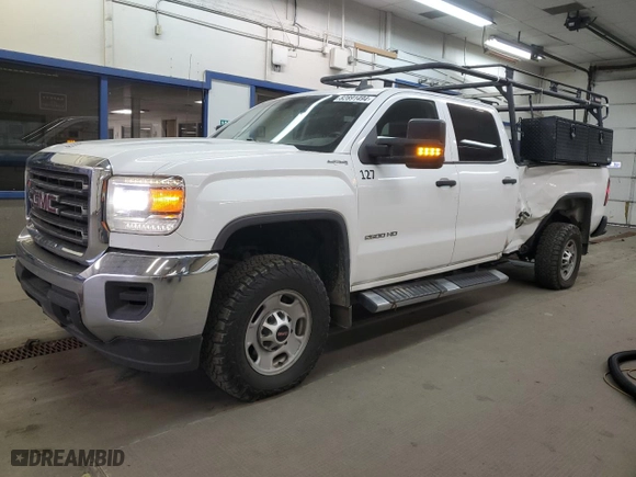 2018 GMC Sierra 2500HD with VIN 1GT12REG7JF264498, listed as a Copart auction lot 82891494 with 206,152 mi miles and Salvage Title. Bid and sale history available at carsss.com. Image 1.