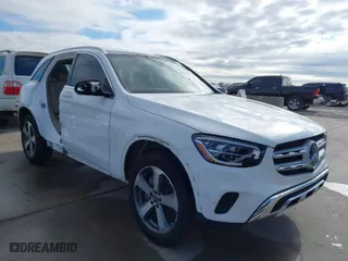2021 Mercedes-Benz GLC with VIN W1N0G8DB1MF868140, listed as a IAAI auction lot 41425472 with 70,282 mi miles. Bid and sale history available at carsss.com. Image 1.