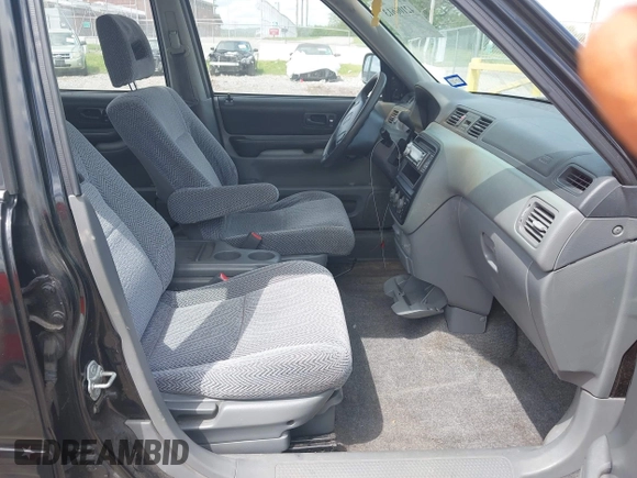 1998 Honda CR-V EX with VIN JHLRD1860WC055116, listed as a IAAI auction lot 42106613 with 278,628 mi miles. Bid and sale history available at carsss.com. Image 5.