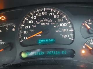 2003 Chevrolet Tahoe LS with VIN 1GNEC13Z73R126800, listed as a IAAI auction lot 41618509 with 267,234 mi miles. Bid and sale history available at carsss.com. Image 7.