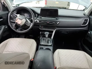 2021 Kia Seltos SX z VIN KNDETCA27M7203303, wystawiony jako Copart lot #48563105 z przebiegiem 51 176 mil mil oraz Nie do naprawy • Non repairable. Historia ofert i sprzedaży dostępna na DreamBid. Obrazek 8.
