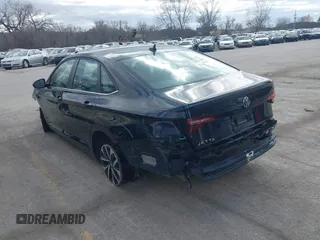 2023 Volkswagen Jetta S с VIN 3VW5M7BU9PM012994, выставлен на аукционе IAAI как лот 41708614 с пробегом 44 029 миль миль и . История ставок и продаж доступна на DreamBid. Изображение 3.
