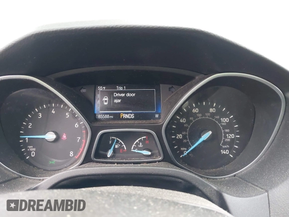 2015 Ford Focus SE with VIN 1FADP3K27FL387012, listed as a IAAI auction lot 42100945 with 85,588 mi miles. Bid and sale history available at carsss.com. Image 7.