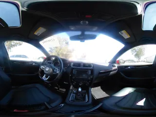 2017 Volkswagen Jetta GLI z VIN 3VW4T7AJ3HM350575, wystawiony jako IAAI lot #42303994 z przebiegiem 168 622 mil mil oraz . Historia ofert i sprzedaży dostępna na DreamBid. Obrazek 19.
