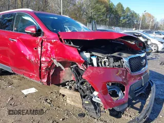 2016 Kia Sorento LX with VIN 5XYPG4A57GG129837, listed as a IAAI auction lot 41066768 with 69,717 mi miles. Bid and sale history available at carsss.com. Image 6.