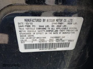 2011 Infiniti M37 with VIN JN1BY1AP1BM321885, listed as a IAAI auction lot 41848996 with 96,800 mi miles. Bid and sale history available at carsss.com. Image 9.