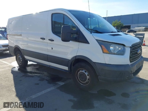 2016 Ford Transit Cargo z VIN 1FTYR1YM3GKA01650, wystawiony jako IAAI lot #41242238 z przebiegiem 145 073 mil mil oraz . Historia ofert i sprzedaży dostępna na DreamBid. Obrazek 1.