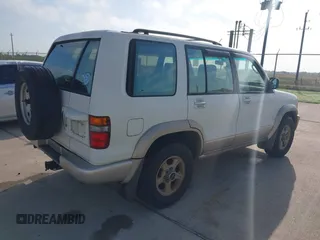 2002 Isuzu Trooper S with VIN JACDS58X427J11007, listed as a IAAI auction lot 42258021 with 190,192 mi miles and . Bid and sale history available at DreamBid. Image 4.