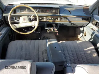 1991 Oldsmobile Delta z VIN 1G3HN54C2M1809327, wystawiony jako Copart lot #84694064 z przebiegiem 225 092 mil mil oraz Szkody całkowita. Historia ofert i sprzedaży dostępna na DreamBid. Obrazek 8.