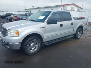 2007 Ford F-150 XLT z VIN 1FTPW12557KC34709, wystawiony jako IAAI lot #42140299 z przebiegiem 59 424 mil mil oraz . Historia ofert i sprzedaży dostępna na DreamBid. Obrazek 19.