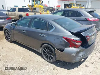2017 Nissan Altima SV with VIN 1N4AL3AP3HC214621, listed as a IAAI auction lot 42002524 with 49,826 mi miles and . Bid and sale history available at carsss.com. Image 3.