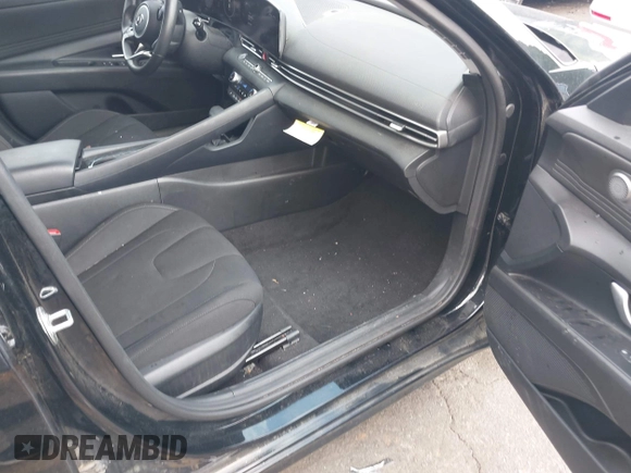 2023 Hyundai Elantra SEL with VIN 5NPLS4AG3PH098111, listed as a IAAI auction lot 42136604 with 40,106 mi miles and . Bid and sale history available at DreamBid. Image 5.