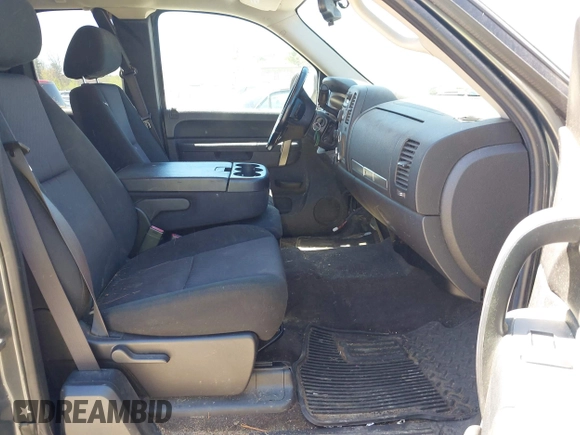 2011 Chevrolet Silverado 1500 LT with VIN 1GCRKSE36BZ417931, listed as a IAAI auction lot 42143166 with 180,033 mi miles and . Bid and sale history available at DreamBid. Image 5.