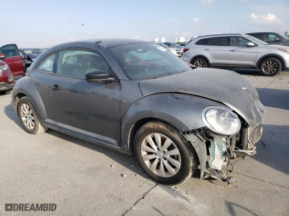 2018 Volkswagen Beetle S with VIN 3VWFD7AT6JM709995, listed as a Copart auction lot 78235494 with 0 mi miles and Clean Title. Bid and sale history available at carsss.com. Image 4.