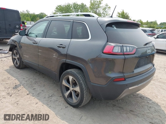2020 Jeep Cherokee Limited z VIN 1C4PJLDB3LD614479, wystawiony jako IAAI lot #42363037 z przebiegiem 100 767 mil mil oraz . Historia ofert i sprzedaży dostępna na DreamBid. Obrazek 3.