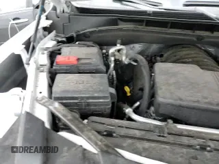 2024 GMC Yukon Denali z VIN 1GKS2DKLXRR119740, wystawiony jako Copart lot #57417715 z przebiegiem 35 126 mil mil oraz Nie do naprawy • Non repairable. Historia ofert i sprzedaży dostępna na DreamBid. Obrazek 14.