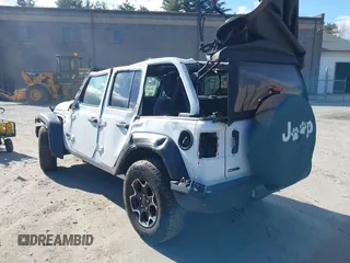 2021 Jeep Wrangler Unlimited Sport S z VIN 1C4HJXDG2MW705126, wystawiony jako IAAI lot #42048244 z przebiegiem 34 317 mil mil oraz . Historia ofert i sprzedaży dostępna na DreamBid. Obrazek 3.