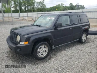 2009 Jeep Patriot Sport z VIN 1J4FT28B39D147223, wystawiony jako Copart lot #53913695 z przebiegiem 132 432 mil mil oraz Szkoda całkowita • Salvage title. Historia ofert i sprzedaży dostępna na DreamBid. Obrazek 1.