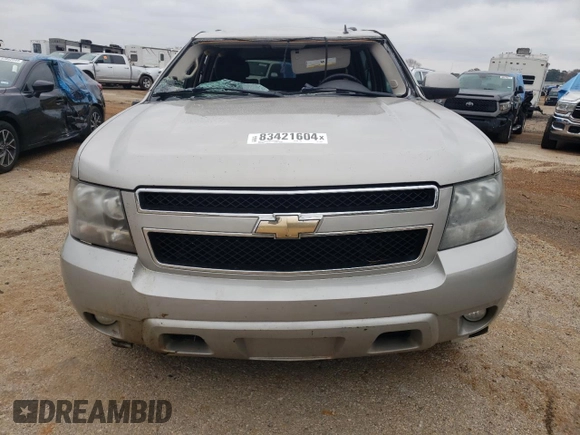 2008 Chevrolet Suburban 3LT z VIN 3GNFC160X8G198938, wystawiony jako Copart lot #83421604 z przebiegiem Nie podano mil oraz Szkoda całkowita • Salvage title. Historia ofert i sprzedaży dostępna na DreamBid. Obrazek 5.