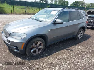 2013 BMW X5 xDrive50i with VIN 5UXZV8C58D0C16717, listed as a IAAI auction lot 42627144 with 165,724 mi miles and . Bid and sale history available at DreamBid. Image 2.
