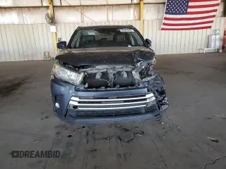 2017 Toyota Highlander XLE with VIN 5TDJZRFH5HS462350, listed as a Copart auction lot 63927495 with 143,051 mi miles and Salvage title. Bid and sale history available at DreamBid. Image 5.
