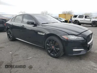 2016 Jaguar XF 35t R-Sport with VIN SAJBF4BV3GCY13382, listed as a Copart auction lot 47704375 with 0 mi miles and Clean Title. Bid and sale history available at carsss.com. Image 4.