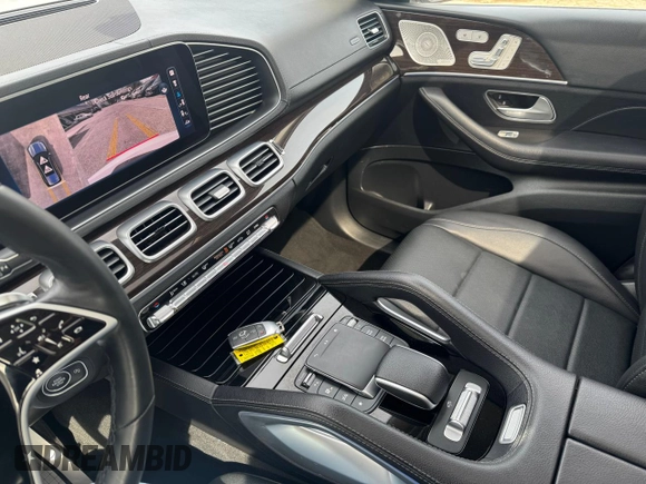 2024 Mercedes-Benz GLS 450 with VIN 4JGFF5KE4RB041758, listed as a Copart auction lot 51843395 with 48,245 mi miles and Clean title. Bid and sale history available at DreamBid. Image 10.