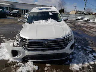 2024 Volkswagen Atlas SEL with VIN 1V2BR2CA4RC528729, listed as a Copart auction lot 45317205 with 23,764 mi miles and Salvage title. Bid and sale history available at DreamBid. Image 5.