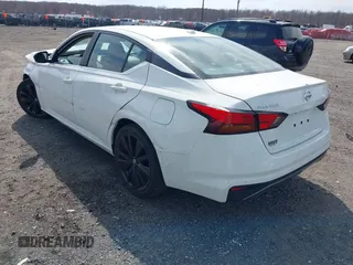 2020 Nissan Altima SR z VIN 1N4BL4CV5LC240488, wystawiony jako IAAI lot #41848936 z przebiegiem 79 044 mil mil oraz . Historia ofert i sprzedaży dostępna na DreamBid. Obrazek 3.
