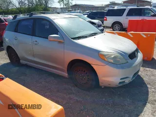 2003 Toyota Matrix Std with VIN 2T1KR32E73C156717, listed as a IAAI auction lot 42006627 with 204,090 mi miles. Bid and sale history available at carsss.com. Image 1.