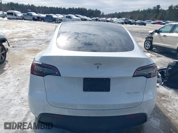 2022 Tesla Model Y Long Range with VIN 7SAYGDEE1NA013066, listed as a IAAI auction lot 41646912 with Not Provided miles and . Bid and sale history available at DreamBid. Image 16.