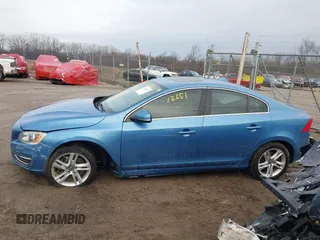 2014 Volvo S60 T5 z VIN YV1612FH1E2274829, wystawiony jako IAAI lot #41712251 z przebiegiem 87 269 mil mil oraz . Historia ofert i sprzedaży dostępna na DreamBid. Obrazek 14.