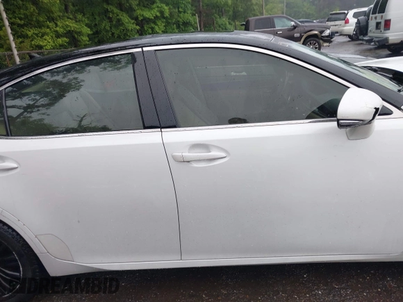 2013 Lexus ES 250 с VIN JTHBK1GG7D2028639, выставлен на аукционе IAAI как лот 42247375 с пробегом 103 996 миль миль и . История ставок и продаж доступна на DreamBid. Изображение 14.