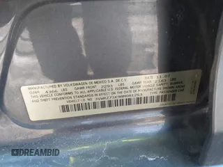2008 Volkswagen Jetta SE z VIN 3VWRZ71K98M081253, wystawiony jako IAAI lot #41459732 z przebiegiem 174 887 mil mil oraz . Historia ofert i sprzedaży dostępna na DreamBid. Obrazek 9.