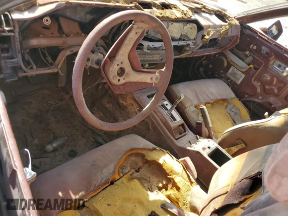 1983 Datsun 280ZX z VIN JN1HZ04S8DX568629, wystawiony jako Copart lot #71850514 z przebiegiem Nie podano mil oraz Szkody całkowita. Historia ofert i sprzedaży dostępna na DreamBid. Obrazek 8.