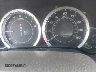 2010 Acura TSX z VIN JH4CU2F68AC030645, wystawiony jako IAAI lot #42415447 z przebiegiem 109 109 mil mil oraz . Historia ofert i sprzedaży dostępna na DreamBid. Obrazek 7.