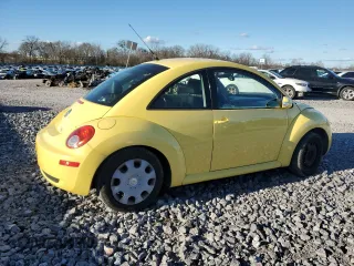 2010 Volkswagen New Beetle Coupe with VIN 3VWPW3AG5AM000453, listed as a Copart auction lot 86861744 with 99,236 mi miles and Salvage Title. Bid and sale history available at carsss.com. Image 3.