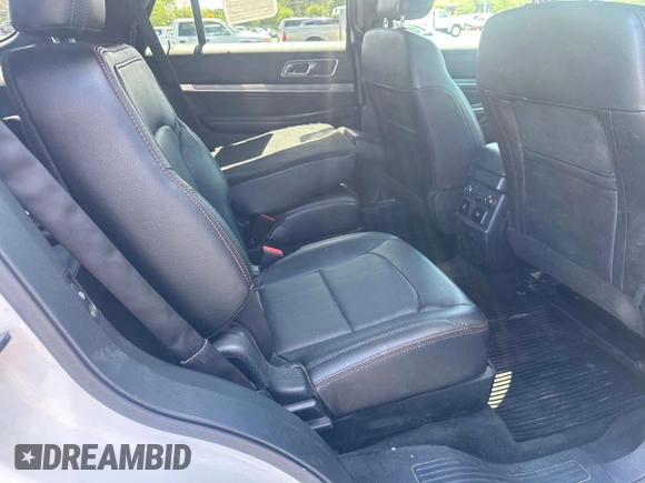 2016 Ford Explorer Sport with VIN 1FM5K8GT2GGD19699, listed as a Copart auction lot 62085355 with 122,772 mi miles and Clean title. Bid and sale history available at DreamBid. Image 6.