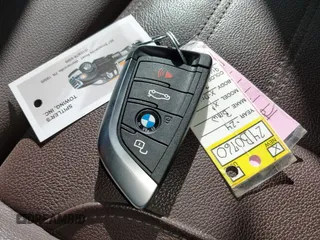 2024 BMW X3 xDrive30i z VIN 5UX53DP08R9V36583, wystawiony jako IAAI lot #42128986 z przebiegiem 9 mil mil oraz . Historia ofert i sprzedaży dostępna na DreamBid. Obrazek 11.