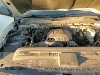 2017 Chevrolet Silverado 2500HD Work Truck z VIN 1GC0CUEG5HZ371196, wystawiony jako Copart lot #83695604 z przebiegiem 403 741 mil mil oraz Czysty tytuł • Clean title. Historia ofert i sprzedaży dostępna na DreamBid. Obrazek 13.