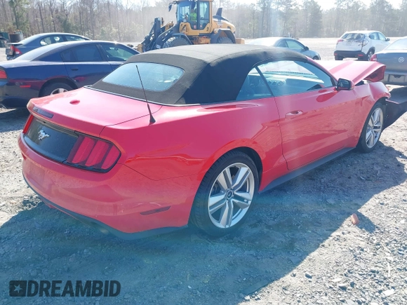 2015 Ford Mustang EcoBoost Premium z VIN 1FATP8UH1F5360984, wystawiony jako IAAI lot #41842901 z przebiegiem 87 773 mil mil oraz . Historia ofert i sprzedaży dostępna na DreamBid. Obrazek 4.