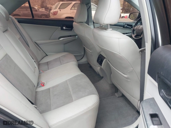 2013 Toyota Camry Hybrid LE with VIN 4T1BD1FK1DU091687, listed as a IAAI auction lot 42046450 with 211,895 mi miles. Bid and sale history available at carsss.com. Image 8.