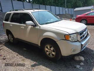 2010 Ford Escape Limited с VIN 1FMCU9EG8AKC42841, выставлен на аукционе IAAI как лот 42492355 с пробегом 159 939 миль миль и . История ставок и продаж доступна на DreamBid. Изображение 1.