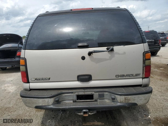 2005 Chevrolet Tahoe LS with VIN 1GNEK13VX5R170633, listed as a Copart auction lot 52340005 with 271,973 mi miles and Clean Title. Bid and sale history available at carsss.com. Image 6.