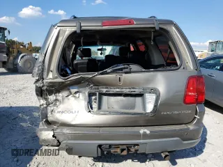 2003 Lincoln Navigator Luxury with VIN 5LMFU28R43LJ34986, listed as a Copart auction lot 77641924 with 188,803 mi miles and Salvage Title. Bid and sale history available at carsss.com. Image 6.