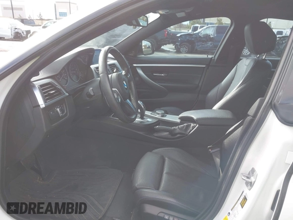 2019 BMW 4 Series 440i with VIN WBA4J5C52KBM65208, listed as a IAAI auction lot 41734154 with 52,477 mi miles and . Bid and sale history available at DreamBid. Image 5.